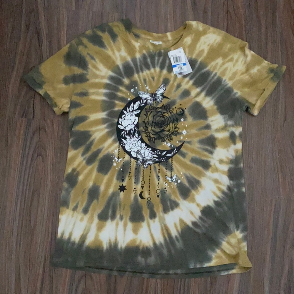 Women’s Tee